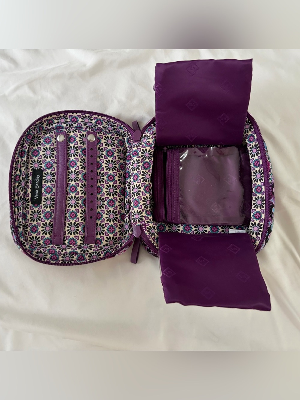 Vera Bradley Travelers Jewlery Bag/ Case - Picture 4 of 7